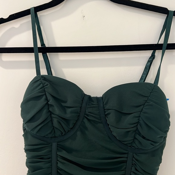 🗽Shein Padded Ruched Bodycon Dress - Picture 2 of 4